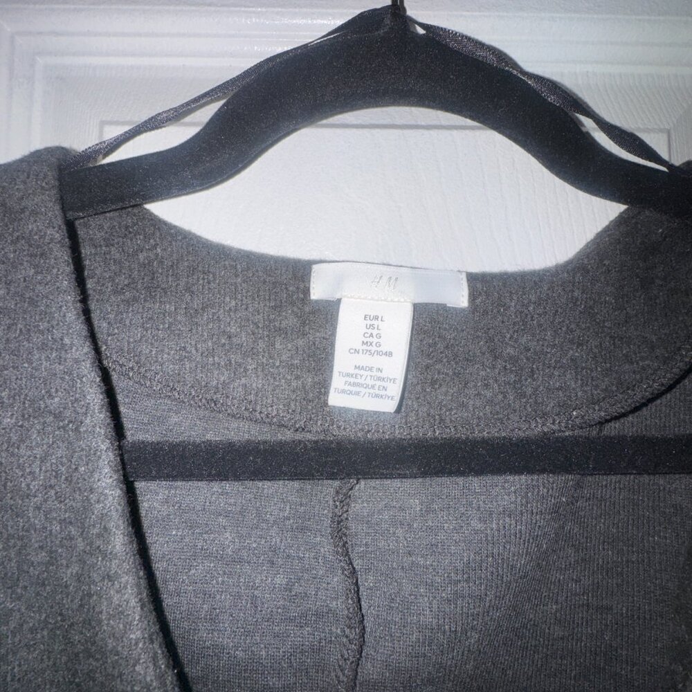 🖤✨ H&M Cropped Cardigan | Size L ✨🖤 - Picture 9 of 12